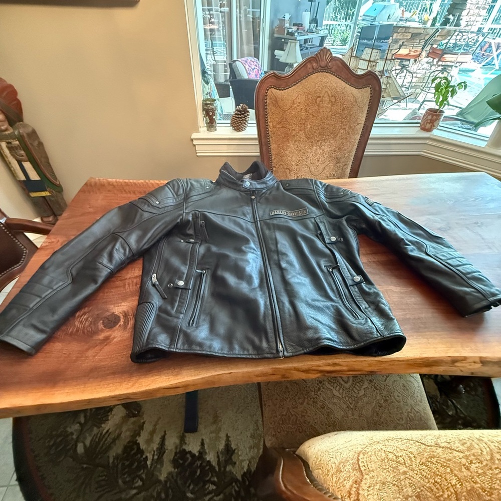 Harley-Davidson Men’s Black Leather Bomber Jacket $400